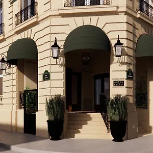 ***** Hotel Balzac & Ikoi Francja